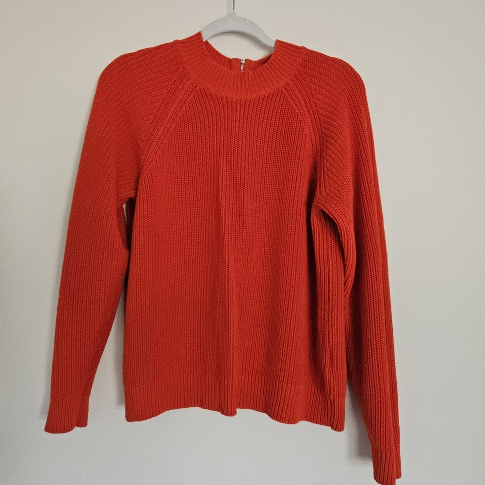 H&M Red Sweater Back Zipper relaxed M Medium Cotton blend
